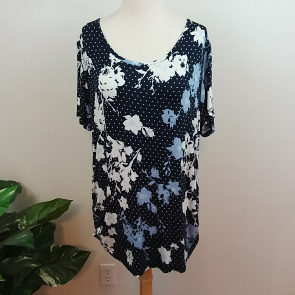New Lane Bryant Floral Navy Tee Variety Plus Sizes